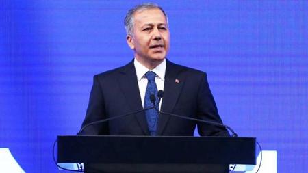 عاجل :وزير الداخلية التركي يعلن توجيه ضربة قاسية لمهربي البشر في هذه الولايات