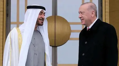 الرئيس أردوغان يهاتف نظيره الإماراتي ويشكره لدعمه البلاد عقب الزلازل الرئيس أردوغان يهاتف نظيره الإماراتي ويشكره لدعمه البلاد عقب الزلازل
