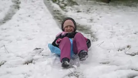 إغلاق المدارس في 9 مناطق بإسطنبول إغلاق المدارس في 9 مناطق بإسطنبول