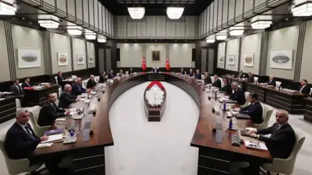 أردوغان يرأس اجتماع مجلس الوزراء الرئاسي في قصر تشانكايا اليوم أردوغان يرأس اجتماع مجلس الوزراء الرئاسي في قصر تشانكايا اليوم