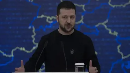 الرئيس الأوكراني فولوديمير زيلينسكي يزور ألمانيا الرئيس الأوكراني فولوديمير زيلينسكي يزور ألمانيا