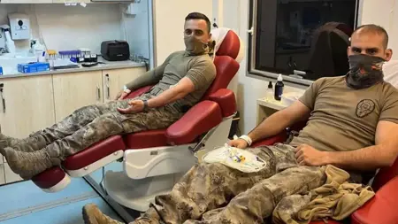 تركيا.. شرطة العمليات الخاصة تطلق حملة تبرع بالدم تركيا.. شرطة العمليات الخاصة تطلق حملة تبرع بالدم