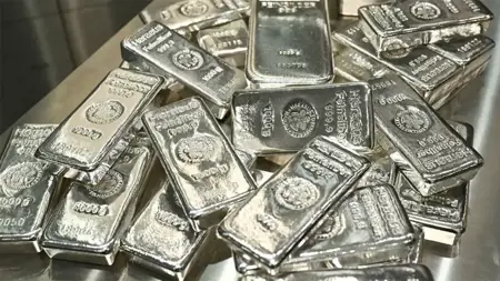 الفضّة تتسارع.. الأونصة تتجاوز 66 دولاراً والغرام في تركيا يخترق حاجز 100 ليرة