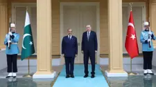 أردوغان يستقبل رئيس الوزراء الباكستاني بحفل رسمي