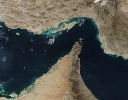 تقرير: الضغط الاقتصادي الأمريكي يقلّص سيطرة إيران على هرمز