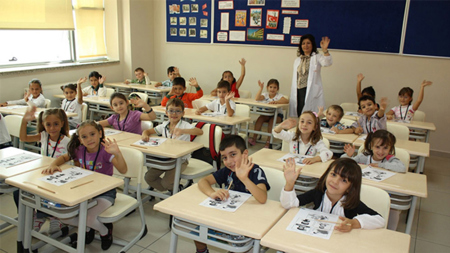 وزارة التربية تكشف عن تحديثات جذرية في المنهج التعليمي في تركيا 