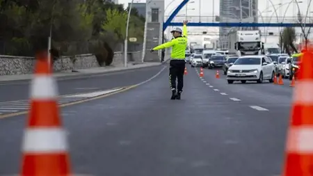 إغلاق بعض الطرق ..ولاية إسطنبول تعلن عن إجراءات احترازية جديدة إغلاق بعض الطرق ..ولاية إسطنبول تعلن عن إجراءات احترازية جديدة