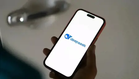 تعرف على "DeepSeek".. المنافس الجديد الذي يغير قواعد لعبة الذكاء الاصطناعي تعرف على "DeepSeek".. المنافس الجديد الذي يغير قواعد لعبة الذكاء الاصطناعي
