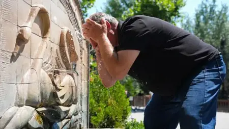 طقس دافئ يسود تركيا  طقس دافئ يسود تركيا