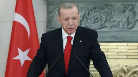 أردوغان يتدخل بعد تعرض طفل لهجوم من الكلاب الضالة في أنقرة أردوغان يتدخل بعد تعرض طفل لهجوم من الكلاب الضالة في أنقرة