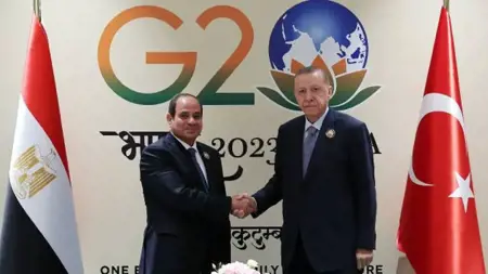 أردوغان يجري اتصالا هاتفيا بالرئيس المصري السيسي