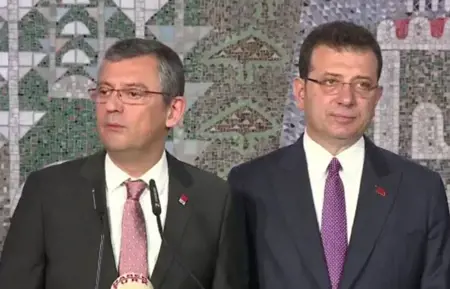 أردوغان يرفع دعوى قضائية بحق كلٍ من "أوزغور أوزيل" و "أكرم إمام أوغلو" أردوغان يرفع دعوى قضائية بحق كلٍ من "أوزغور أوزيل" و "أكرم إمام أوغلو"