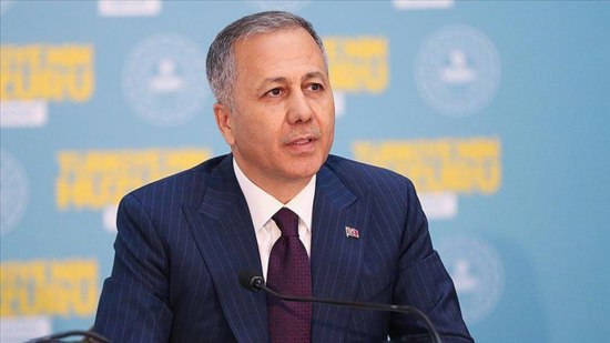 عاجل:بيان هام لوزير الداخلية التركي بشأن اعتقال رئيس بلدية إيسنيورت عاجل:بيان هام لوزير الداخلية التركي بشأن اعتقال رئيس بلدية إيسنيورت