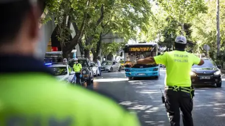 عاجل: إغلاق بعض الطرق في أنقرة أمام حركة المرور غدًا عاجل: إغلاق بعض الطرق في أنقرة أمام حركة المرور غدًا