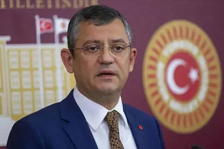 المعارضة التركية تدعو الراغبين في زيادة الحد الأدنى للأجور إلى هذا الفعل في التاسعة مساءًا المعارضة التركية تدعو الراغبين في زيادة الحد الأدنى للأجور إلى هذا الفعل في التاسعة مساءًا