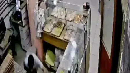 اعتقال منفذي الهجوم على مطعم سوري في أسنلار باسطنبول اعتقال منفذي الهجوم على مطعم سوري في أسنلار باسطنبول