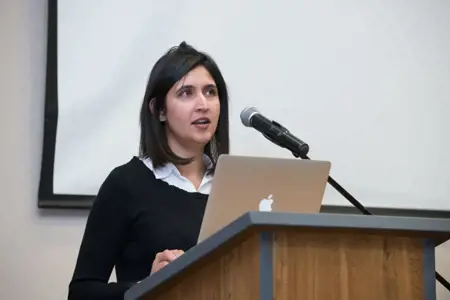 من هي عديلة هاشم التي أربكت إسرائيل أمام محكمة العدل الدولية من هي عديلة هاشم التي أربكت إسرائيل أمام محكمة العدل الدولية