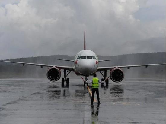 وظائف شاغرة في قطاع الطيران: VietJet توظف آلاف الموظفين لتوسيع خطوطها الجوية وظائف شاغرة في قطاع الطيران: VietJet توظف آلاف الموظفين لتوسيع خطوطها الجوية