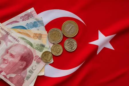 تركيا تعلن زيادة مرتقبة في مخصصات التقاعد والبدلات العائلية