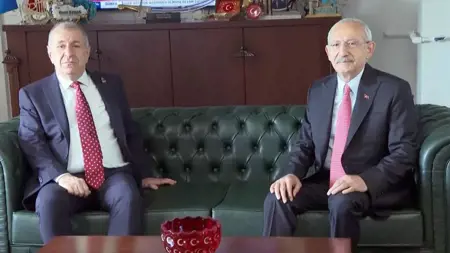 كمال كيليجدار أوغلو يلتقي بزعيم حزب النصر أوميت أوزداغ  كمال كيليجدار أوغلو يلتقي بزعيم حزب النصر أوميت أوزداغ