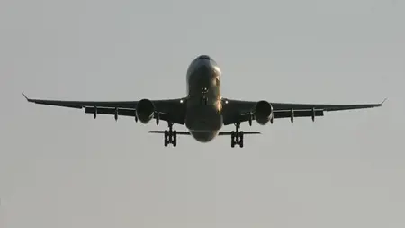 هبوط اضطراري لطائرة هندية في مطار أرضروم نتيجة التهديد بوجود قنبلة هبوط اضطراري لطائرة هندية في مطار أرضروم نتيجة التهديد بوجود قنبلة