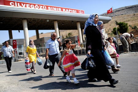 الاتحاد الأوروبي يقترح دعمًا ماليًا للاجئين السوريين في تركيا