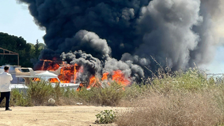 اندلاع حريق كبير في مرسى بأنطاليا يلتهم السفن ويمتد للغابات المجاورة
