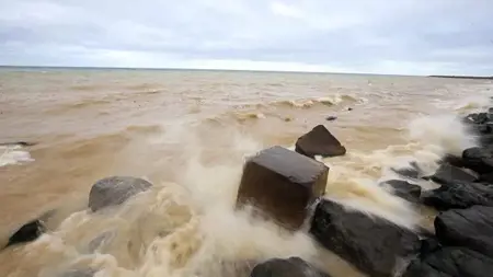 الأرصاد التركية تحذر من عاصفة قوية في البحر الأسود الأرصاد التركية تحذر من عاصفة قوية في البحر الأسود