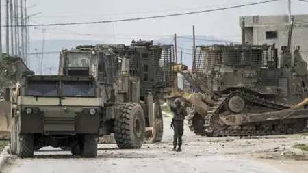 الاحتلال يشرع بهدم 20 منزلاً ومحلاً للفلسطينيين في جنين بالضفة الغربية المحتلة