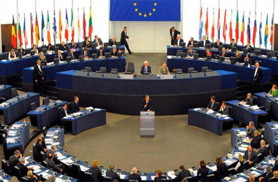 البرلمان الأوروبي ينتصر لأحد الشعارات الوطنية لتركيا