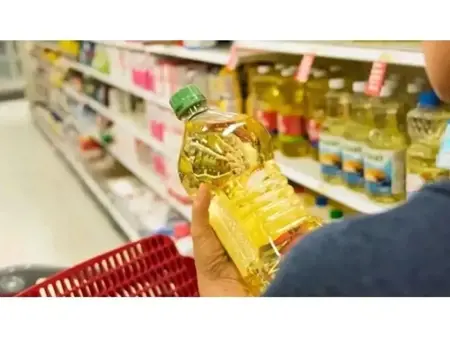 وزير التجارة يُحقق غرامة محتملة بـ 17 مليون ليرة بعد ادعاء ارتفاع سعر الزيت وزير التجارة يُحقق غرامة محتملة بـ 17 مليون ليرة بعد ادعاء ارتفاع سعر الزيت