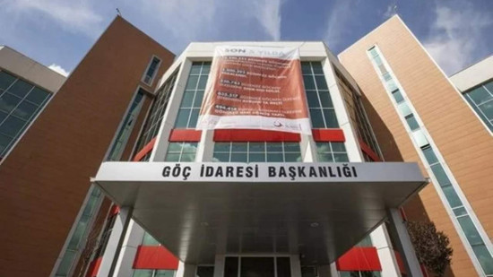 كيف تقيّم إدارة الهجرة ملف الإقامة؟ معايير حاسمة لعام 2026