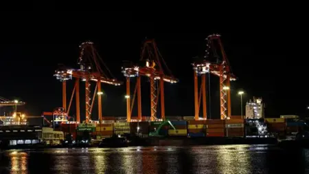 عاجل:انقلاب سفينة قبالة سواحل مرسين عاجل:انقلاب سفينة قبالة سواحل مرسين