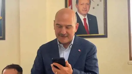 أردوغان يهنئ قوات الأمن العاملة بولاية هكاري بحلول عيد الفطر أردوغان يهنئ قوات الأمن العاملة بولاية هكاري بحلول عيد الفطر