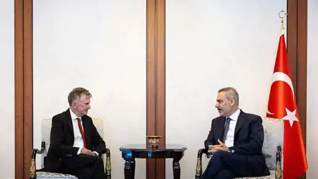 وزير الخارجية التركي هاكان فيدان يستقبل مستشار الأمن القومي البريطاني جوناثان باول في أنقرة