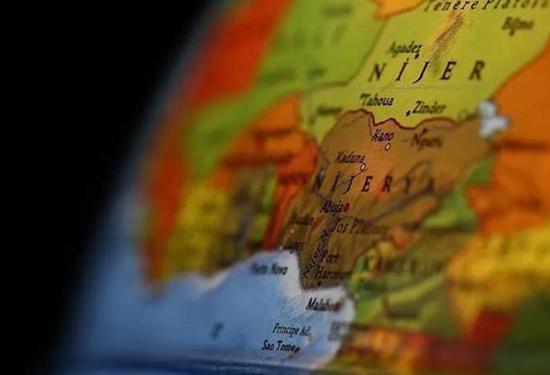 وفاة 24 شخصاً في نيجيريا بعد تناول مشروب عشبي والسلطات تفتح تحقيقاً