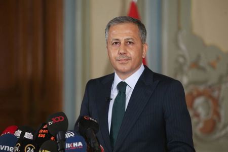 وزير الداخلية التركي يكشف تفاصيل ملابسات ترحيل مغربين إلى سوريا