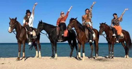 6 وجهات سحرية يمنع فيها ركوب السيارات و الخيول هي البديل