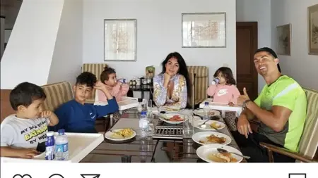 رونالدو يضع بندا غريبا في عقود الموظفين المحيطين به في السعودية رونالدو يضع بندا غريبا في عقود الموظفين المحيطين به في السعودية