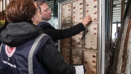 استعداداً لشهر رمضان.. حملات تفتيشية مشددة على المطاعم والشركات في تركيا استعداداً لشهر رمضان.. حملات تفتيشية مشددة على المطاعم والشركات في تركيا