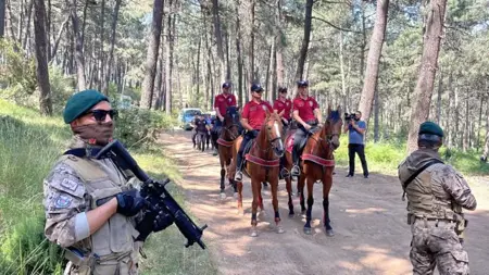 إجراءات أمنية مشددة ضد حرائق الغابات بإسطنبول  إجراءات أمنية مشددة ضد حرائق الغابات بإسطنبول