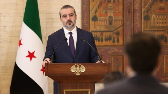 تعاونٌ في السياسة والدفاع والتجارة.. وزير الخارجية السوريّ يلتقي رئيس وزراء باكستان