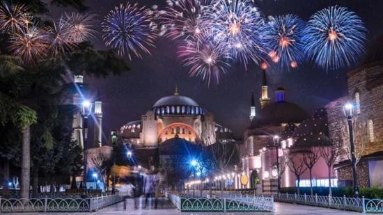 الحياة في تركيا ليلة رأس السنة للعام الجديد 2026