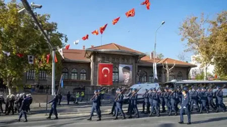 رفض طلب تنظيم مسيرة لحزب المعارضة في أنقرة  رفض طلب تنظيم مسيرة لحزب المعارضة في أنقرة