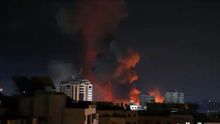 استشهاد صحفيين اثنين وإصابة آخرين في قصف إسرائيلي غربي غزة استشهاد صحفيين اثنين وإصابة آخرين في قصف إسرائيلي غربي غزة