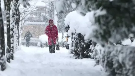 الأرصاد التركية تصدر الإنذار الأصفر لـ 16 مدينة بسبب الثلوج الأرصاد التركية تصدر الإنذار الأصفر لـ 16 مدينة بسبب الثلوج