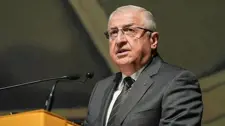 وزير الدفاع التركي قبيل قمة الناتو: الحلف يتكيّف وواشنطن لا تستهدف الانسحاب منه
