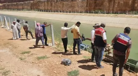 العثور على جثة أحد الشقيقين السوريين اللذين غرقا في قناة ري بولاية شانلي أورفا العثور على جثة أحد الشقيقين السوريين اللذين غرقا في قناة ري بولاية شانلي أورفا