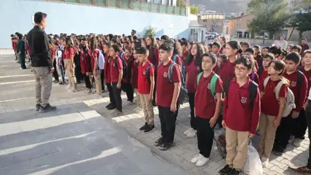 بمشاركة 20 مليون طالب .. بدء العام الدراسي الجديد في تركيا  بمشاركة 20 مليون طالب .. بدء العام الدراسي الجديد في تركيا