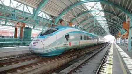 YHT: القطار السريع يربط بورصة بأنقرة وإسطنبول